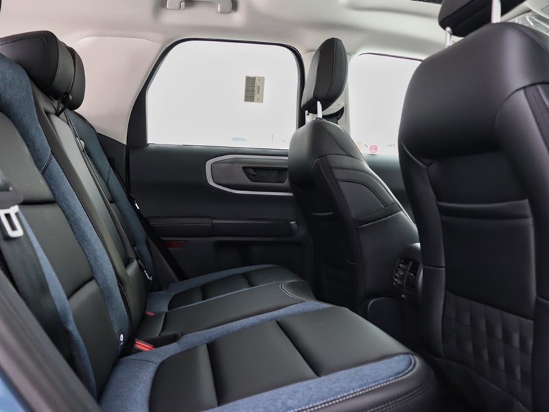 2025 Ford Bronco Sport Outer Banks | 4x4 | 1.5L | TECH | ROOF | CRGO MGMN