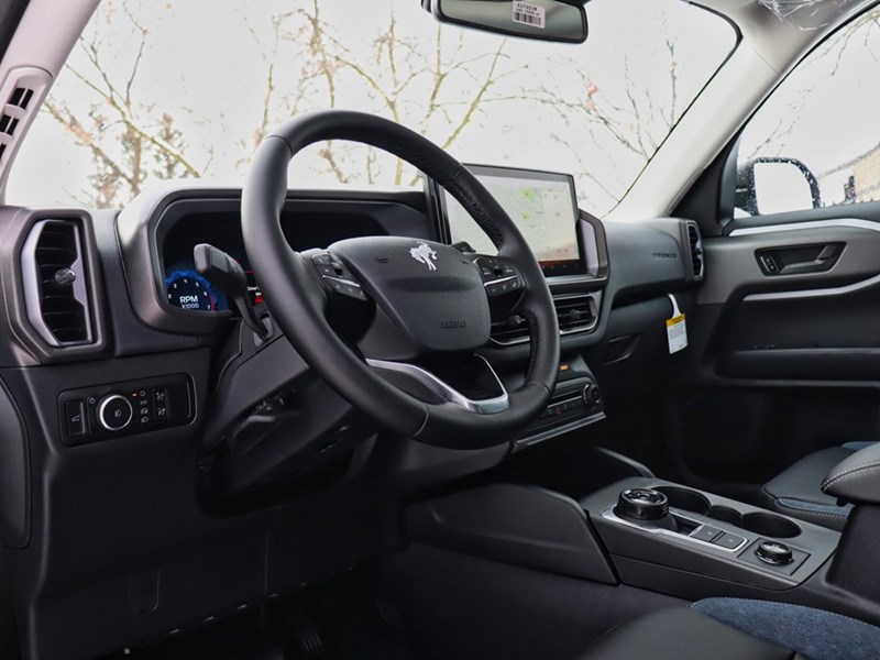 2025 Ford Bronco Sport Outer Banks | 4x4 | 1.5L | TECH | ROOF | CRGO MGMN