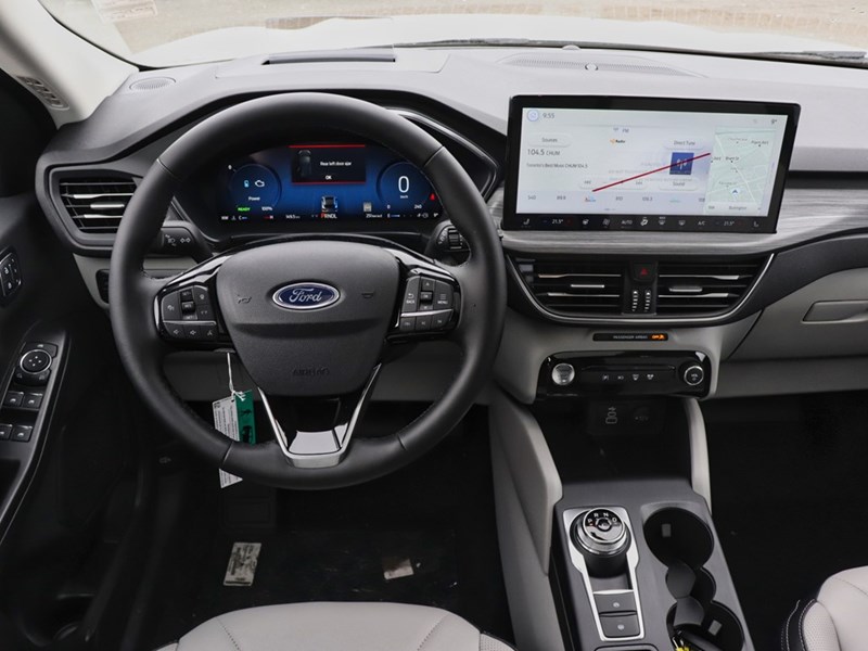 2025 Ford Escape Platinum | AWD | HYBRID | ROOF | PREM TECH |TOW PK