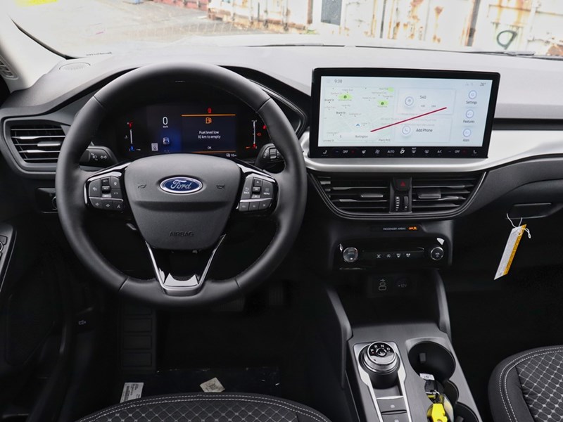 2025 Ford Escape Active | AWD | 1.5L | TECH PK 1 | NAV | HTD STR WH