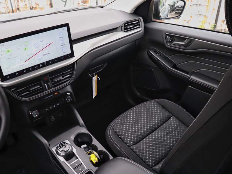 2025 Ford Escape Active | AWD | 1.5L | TECH PK 1 | NAV | HTD STR WH