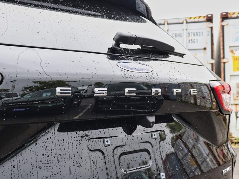 2025 Ford Escape Active | AWD | 1.5L | TECH PK 1 | NAV | HTD STR WH