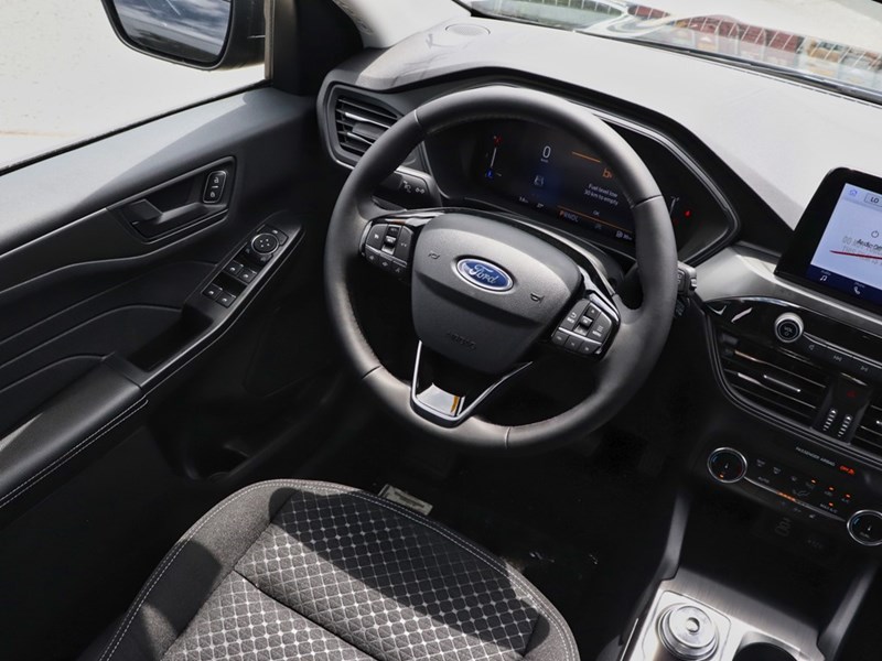 2025 Ford Escape Active | AWD | 1.5L | HTD STR WHL | BLIS