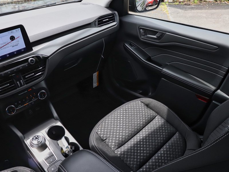 2025 Ford Escape Active | AWD | 1.5L | HTD STR WHL | BLIS