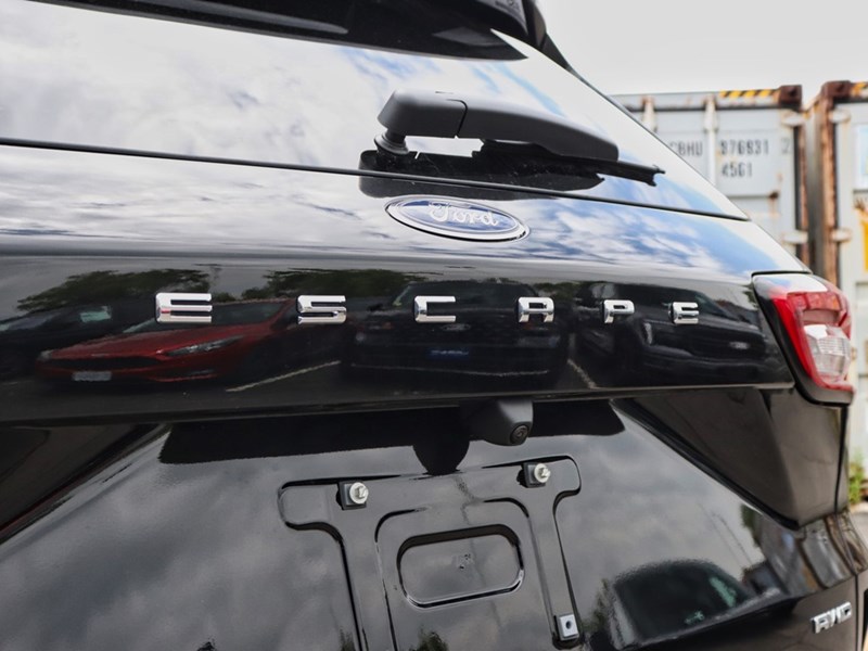 2025 Ford Escape Active | AWD | 1.5L | HTD STR WHL | BLIS