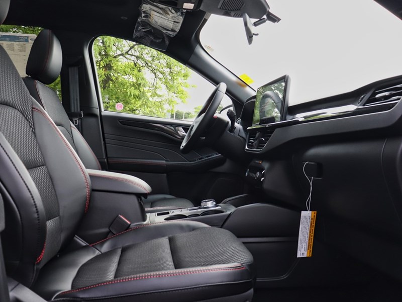2025 Ford Escape ST-Line AWD