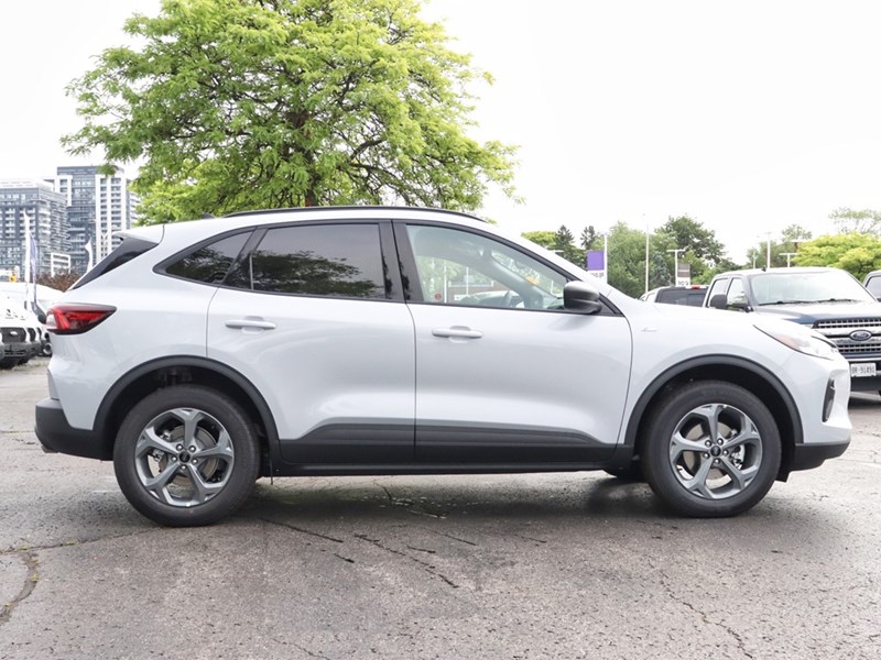 2025 Ford Escape ST-Line AWD