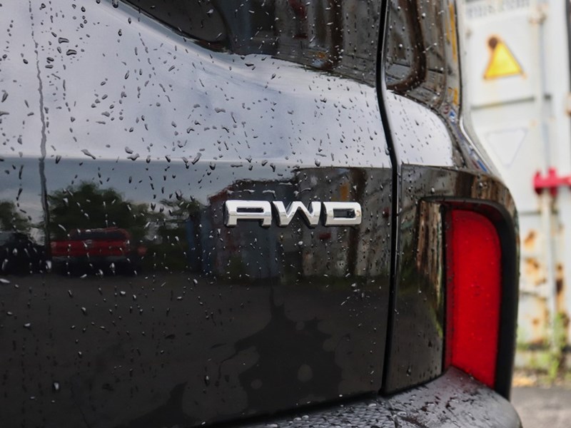 2025 Ford Escape Platinum | AWD | 2.0L | PREM TECH | ROOF | TOW
