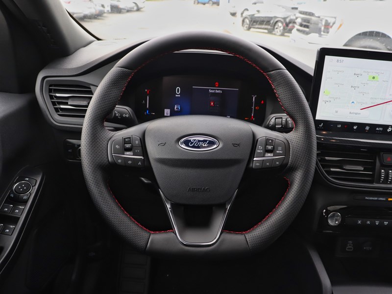 2025 Ford Escape ST-Line | AWD | 1.5L | ROOF | TECH | NAV | HTD STR