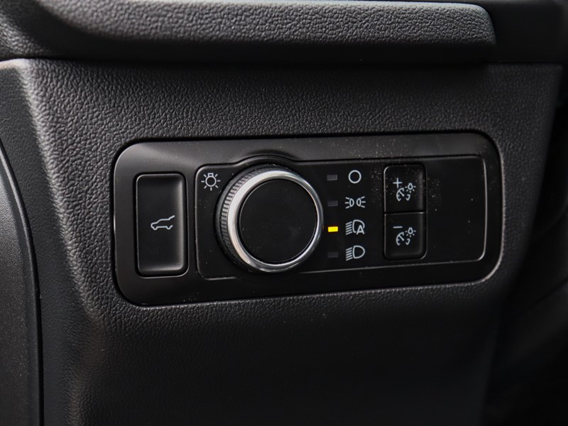 2025 Ford Escape ST-Line | AWD | 1.5L | ROOF | TECH | NAV | HTD STR
