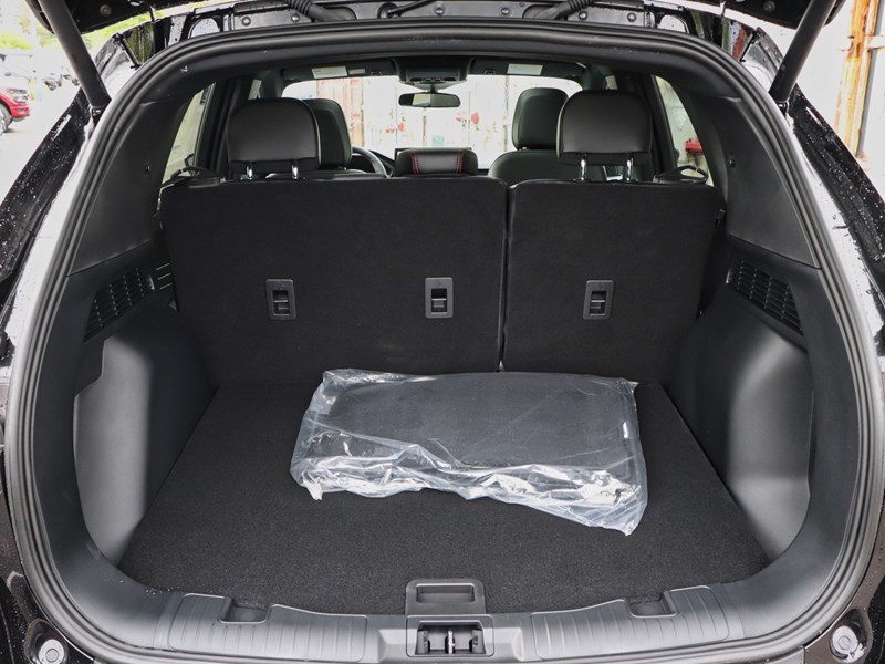 2025 Ford Escape ST-Line | AWD | 1.5L | ROOF | TECH | NAV | HTD STR