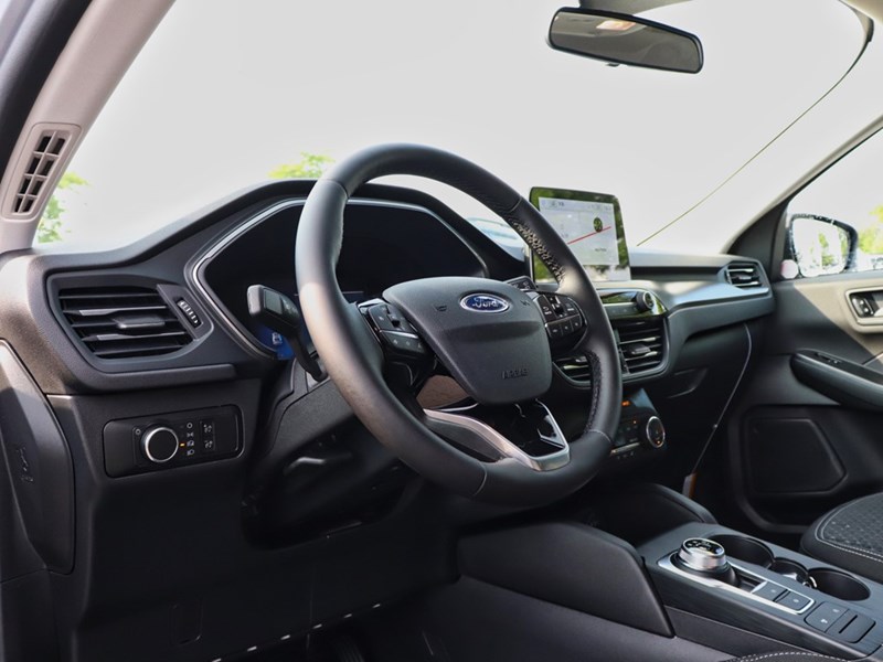 2025 FORD ESCAPE ACTIVE | AWD | 1.5L | HTD STR WHL | REM START |LED