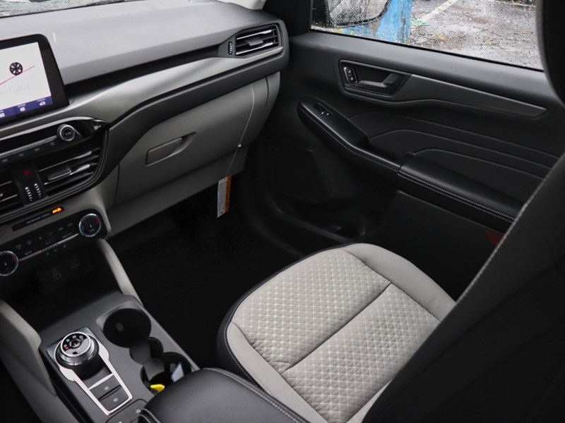 2025 FORD ESCAPE ACTIVE | AWD | 1.5L | HTD STR WHL | BLIS | LED