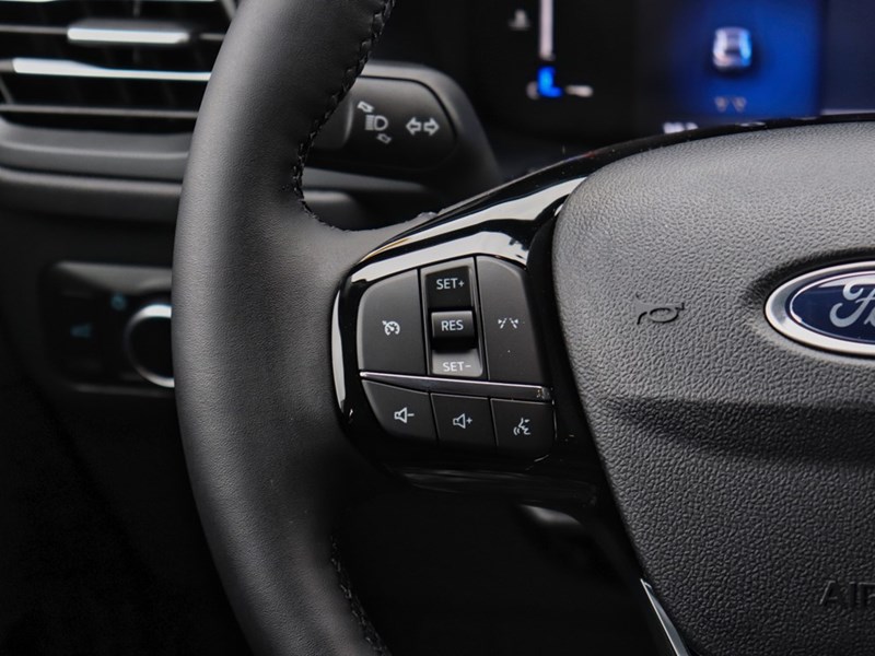 2025 FORD ESCAPE ACTIVE | AWD | 1.5L | PWR LIFTGATE | REAR PARK SEN