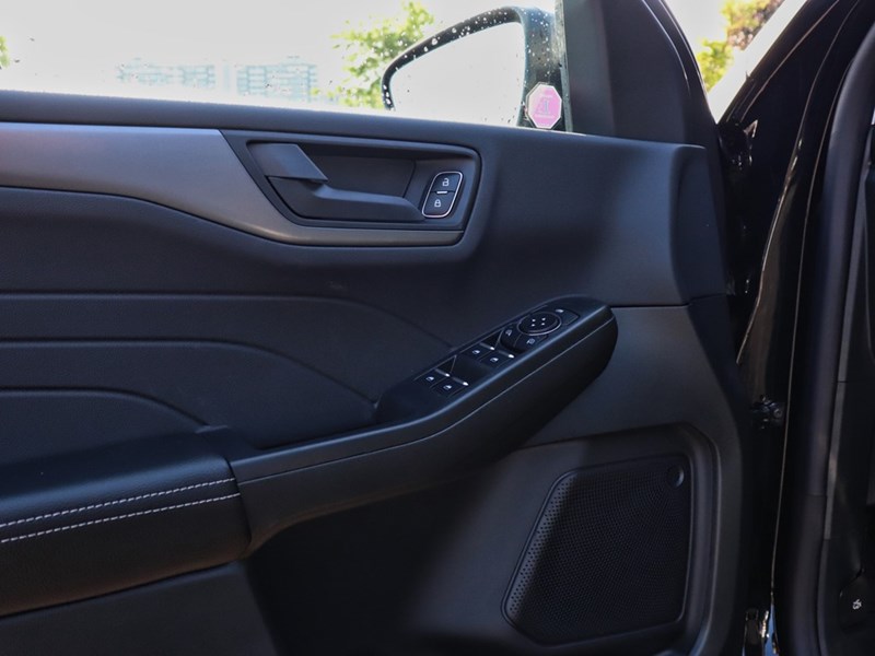 2025 FORD ESCAPE ACTIVE | AWD | 1.5L | HTD STR WHL | REMOTE START