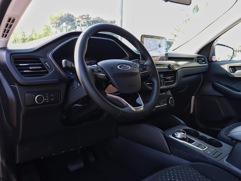 2025 FORD ESCAPE ACTIVE | AWD | 1.5L | HTD STR WHL | REMOTE START