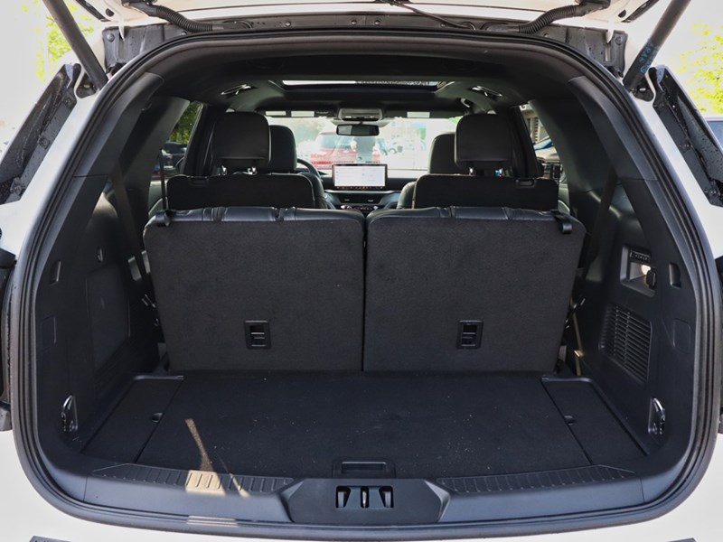 2025 Ford Explorer ST | 4WD| 3.0L |ROOF | NAV |360 |HTD STR WHL | 21s