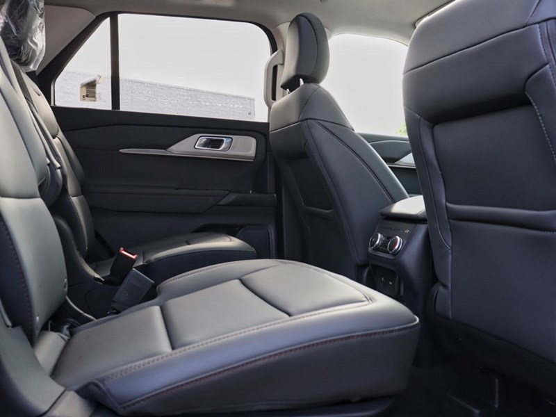 2025 Ford Explorer Active | 4WD | ROOF |ACT COMF PKG |HTD STR WHL|20s