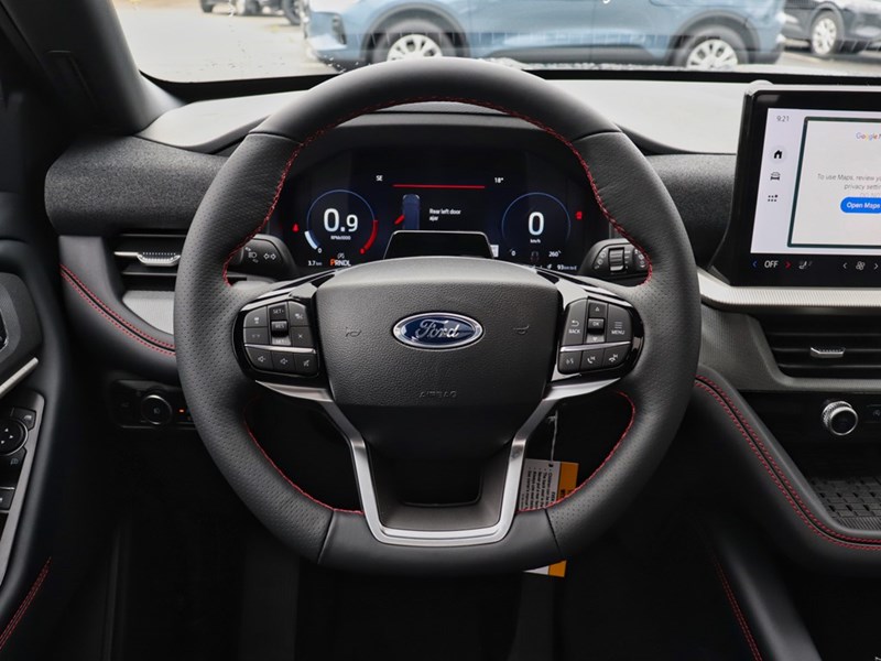 2025 Ford Explorer ST-Line 4WD
