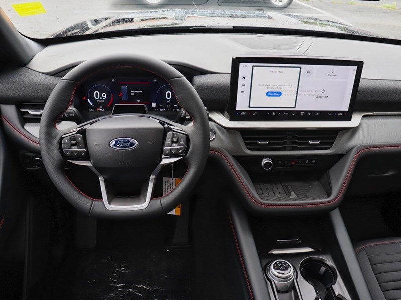 2025 Ford Explorer ST-Line 4WD