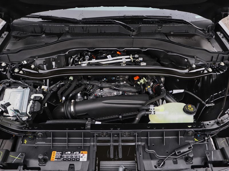 2025 Ford Explorer ST-Line 4WD