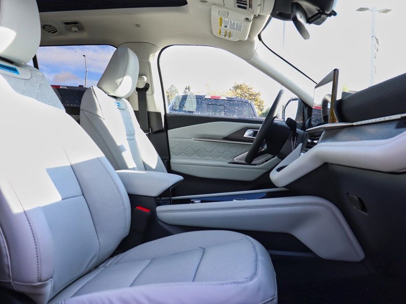 2025 FORD EXPLORER PLATINUM | 4WD | 2.3L | LUX LEATHER PKG | 21S