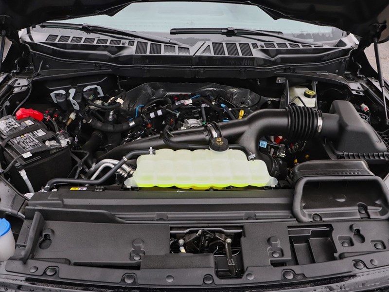 2025 Ford F-150 XLT | 4X4 | 2.7L | 303A | BLK PK PLUS | ROOF | FX4