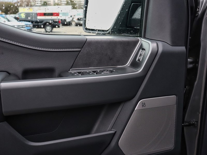 2025 Ford F-150 XLT | 4X4 | 2.7L | 303A | BLK PK PLUS | ROOF | FX4
