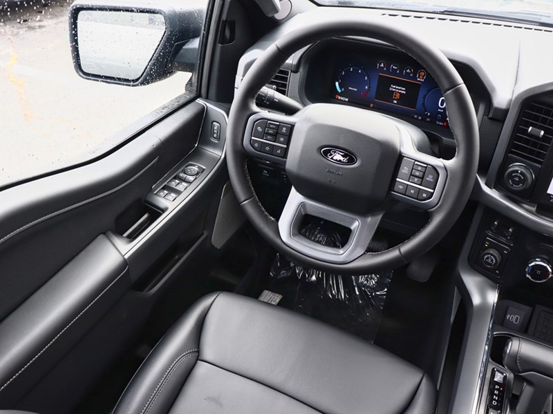 2025 Ford F-150 XLT | 4X4 | 2.7L | 303A | ROOF| BLK PK PLS|BED UTL