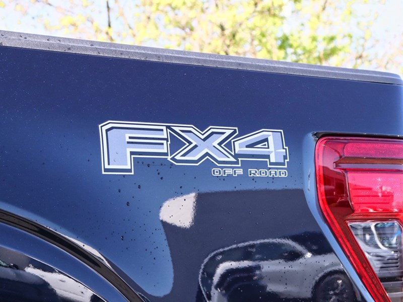 2025 Ford F-150 XLT | 4x4 | 5.0L | 303A | BLK PK PLS | ROOF | FX4