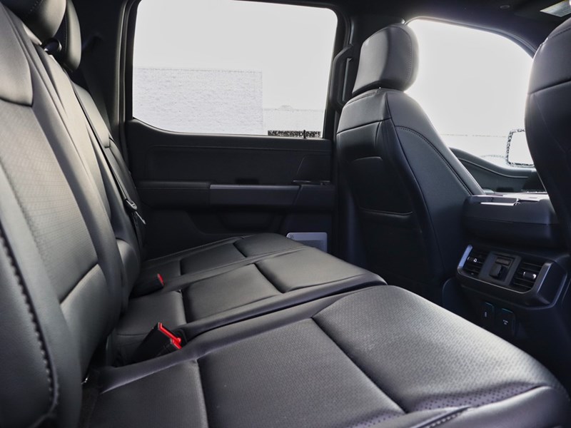 2025 Ford F-150 LARIAT | 4X4 | HYRBID |502A |BLK PK |ROOF |BD UTL