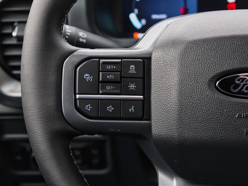 2025 Ford F-150 LARIAT | 4X4 | 5.0L | 502A | ROOF|BLK PK |BD UTL