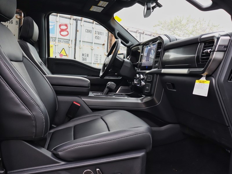 2025 Ford F-150 LARIAT | 4X4 | 5.0L | 502A | ROOF|BLK PK |BD UTL
