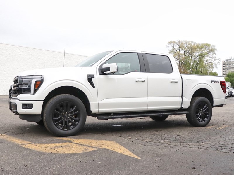 2025 Ford F-150 LARIAT | 4X4 | 5.0L | 502A | ROOF|BLK PK |BD UTL