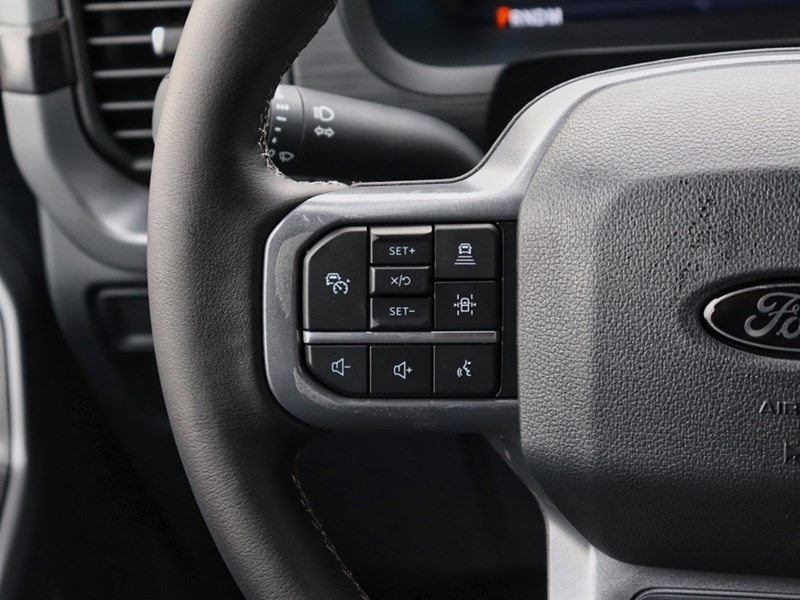2025 Ford F-150 XLT | 4X4 | 2.7L | 302A | BLK PK PLUS | 3.55 | 20s