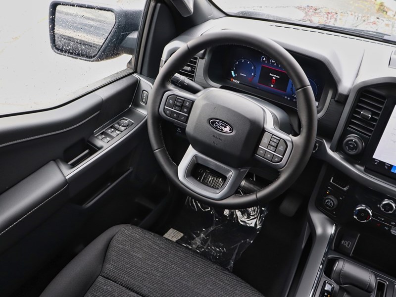 2025 Ford F-150 XLT | 4X4 | 2.7L | 302A | BLK PK PLUS | 3.55 | 20s