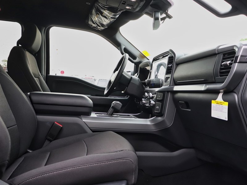 2025 Ford F-150 XLT | 4X4 | 2.7L | 302A | BLK PK PLUS | 3.55 | 20s