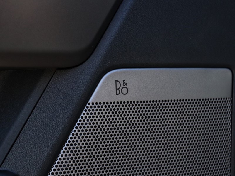 2025 Ford F-150 XLT | 4X4 | 2.7L | 303A | BLK PK PLS | ROOF | 20s