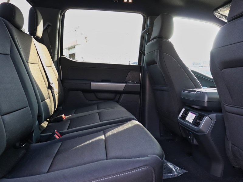 2025 Ford F-150 XLT | 4X4 | 2.7L | 302A | BLK PKG PLS | 360 | 20s