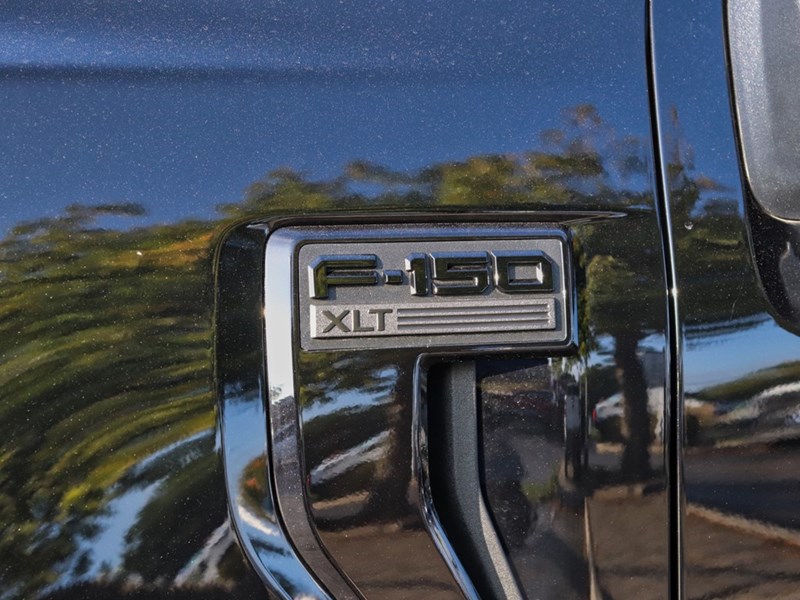 2025 FORD F-150 XLT | 4X4 | HYBRID | 303A | BLK PK PLUS | 20S