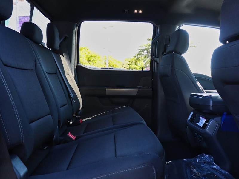 2025 FORD F-150 XLT | 4X4 | HYBRID | 302A | BLK PK PLS |7.2KW |T/H