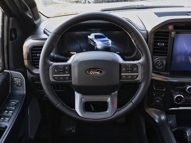 2025 FORD F-150 LARIAT | 4X4 | 3.5L | 501A | BLK PKG | ROOF | 20S