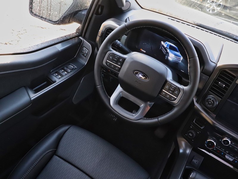 2025 FORD F-150 LARIAT | 4X4 | 3.5L | 501A | BLK PKG | ROOF | 20S