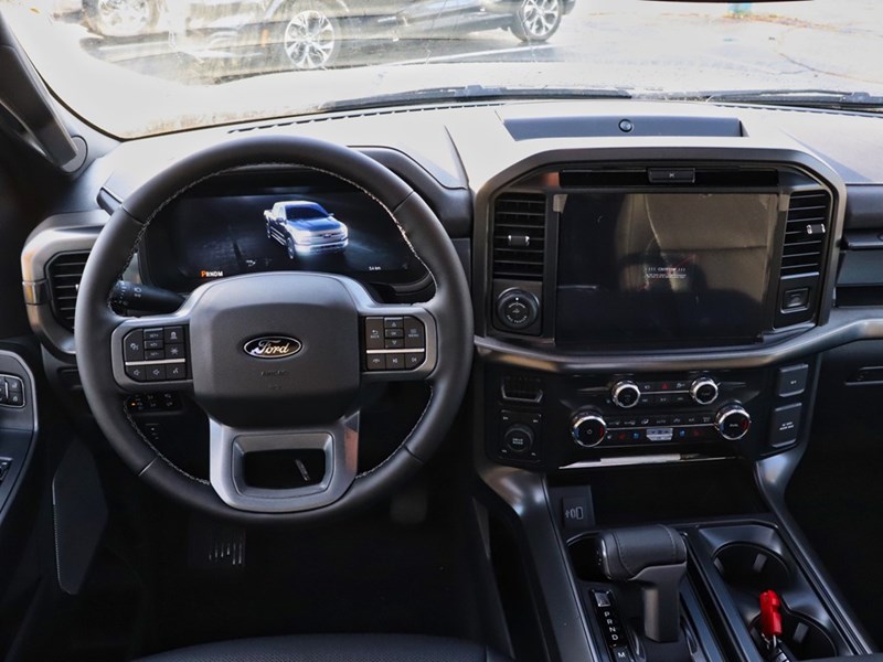 2025 FORD F-150 LARIAT | 4X4 | 3.5L | 501A | BLK PKG | ROOF | 20S