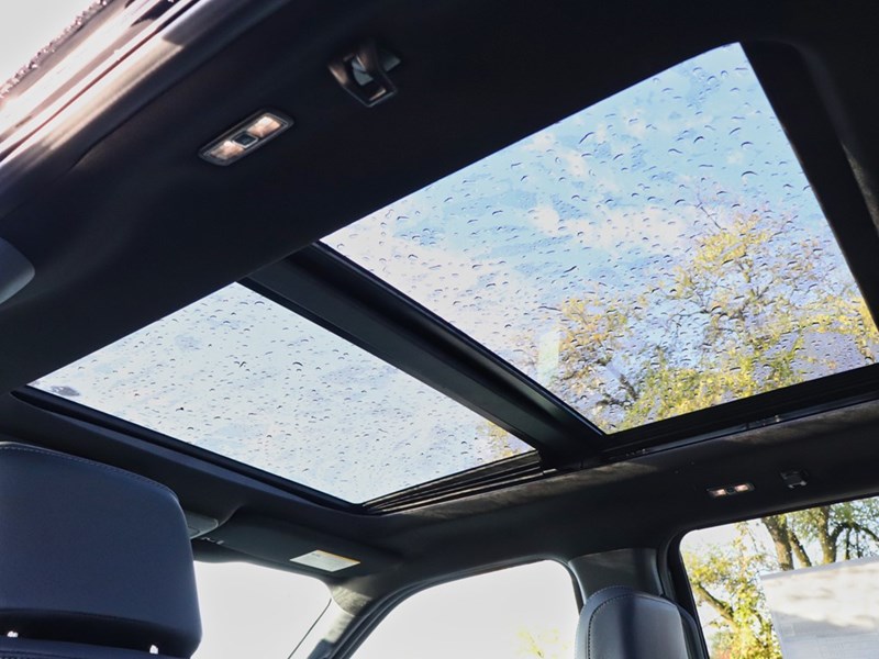 2025 FORD F-150 LARIAT | 4X4 | 3.5L | 501A | BLK PKG | ROOF | 20S