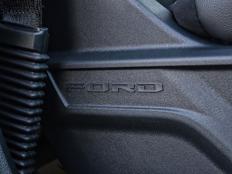 2025 FORD F-150 LARIAT | 4X4 | 3.5L | 501A | BLK PKG | ROOF | 20S