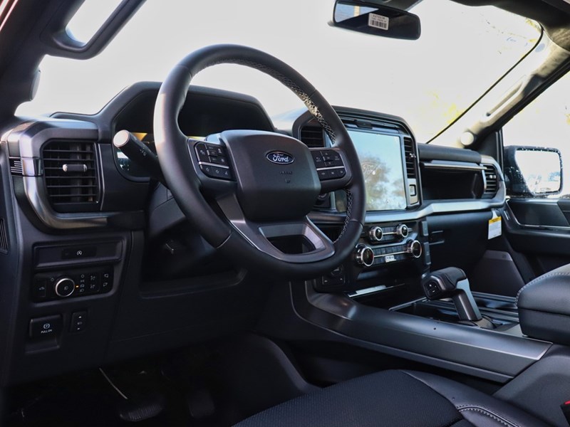 2025 FORD F-150 LARIAT | 4X4 | 3.5L | 501A | BLK PKG | ROOF | 20S