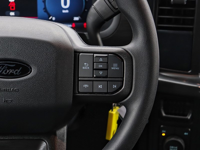 2025 FORD F-150 STX | 4X4 | 2.7L | 200A | BLK PK | BLIS | 20S