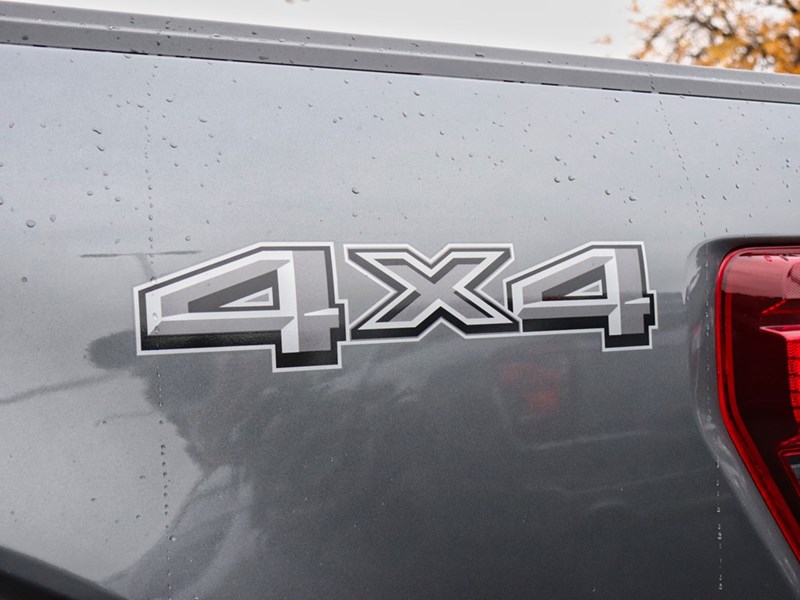 2025 FORD F-150 STX | 4X4 | 2.7L | 200A | BLK PK | BLIS | 20S