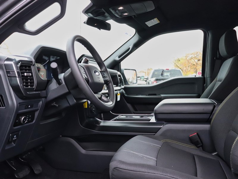 2025 FORD F-150 STX | 4X4 | 2.7L | 200A | BLK PK | BLIS | 20S